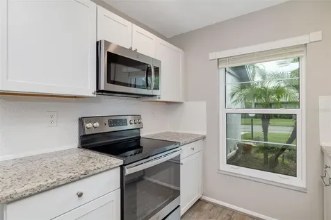 5355 Crestlake Boulevard Sarasota FL 34233