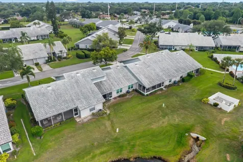 5355 Crestlake Boulevard Sarasota FL 34233
