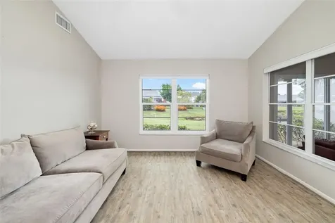 5355 Crestlake Boulevard Sarasota FL 34233