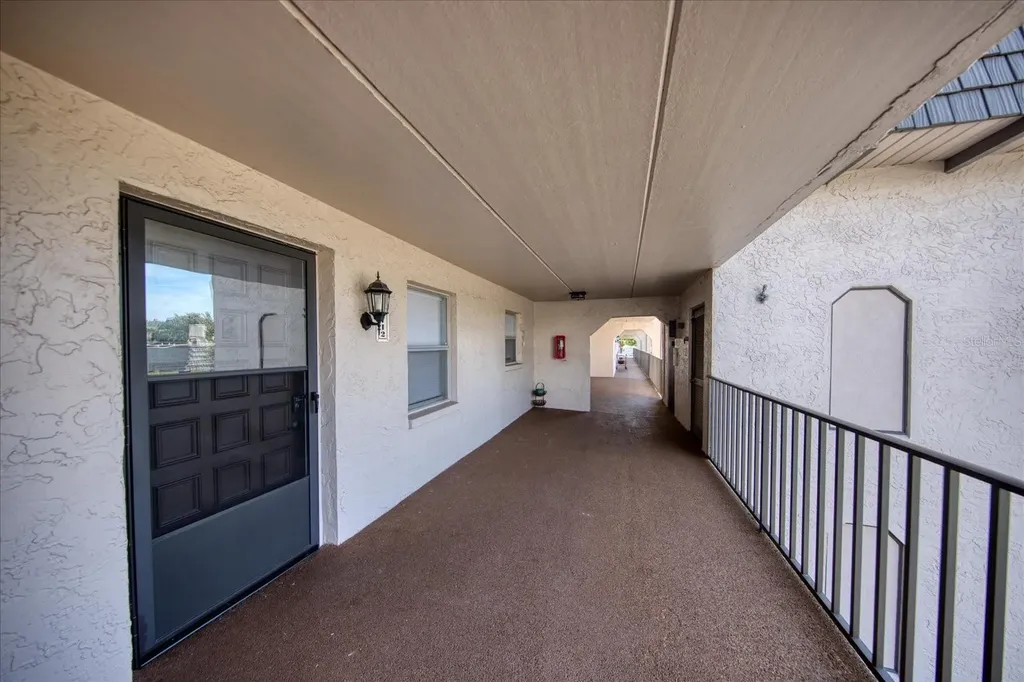 712 Cordova Greens Seminole FL 33777