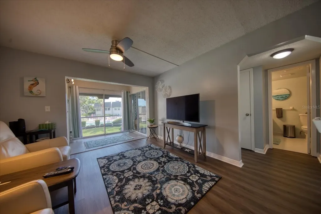 712 Cordova Greens Seminole FL 33777