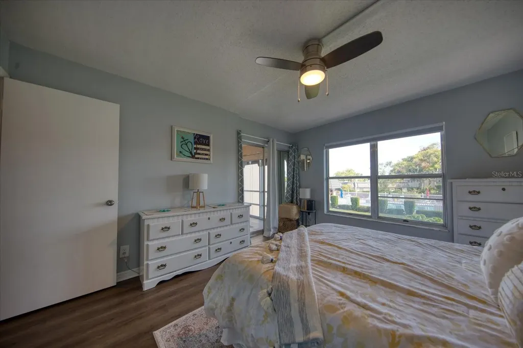 712 Cordova Greens Seminole FL 33777
