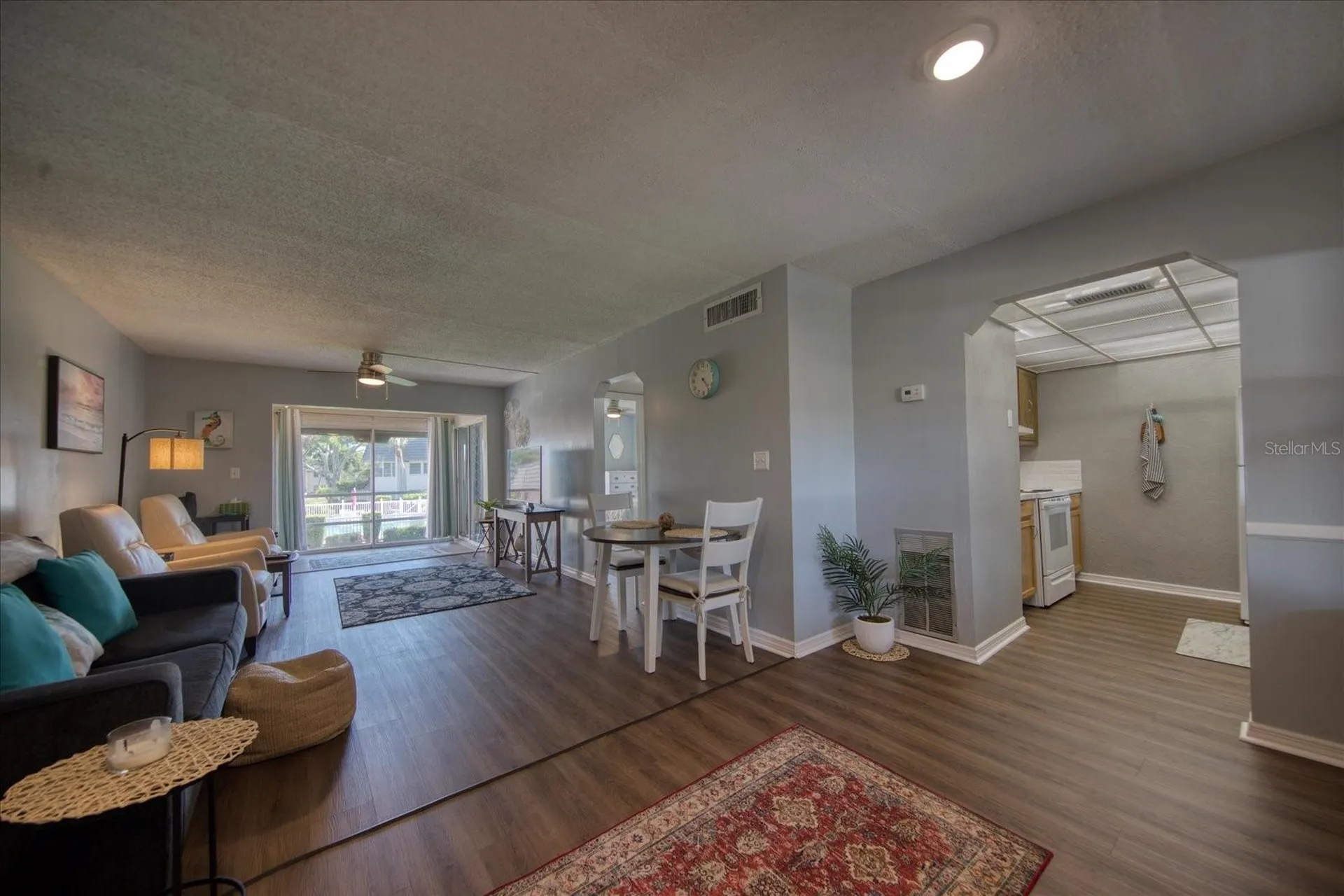 712 Cordova Greens Seminole FL 33777