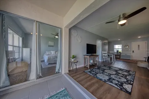 712 Cordova Greens Seminole FL 33777