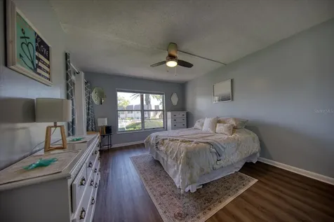 712 Cordova Greens Seminole FL 33777