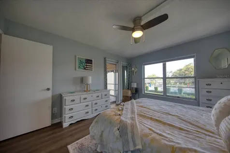 712 Cordova Greens Seminole FL 33777