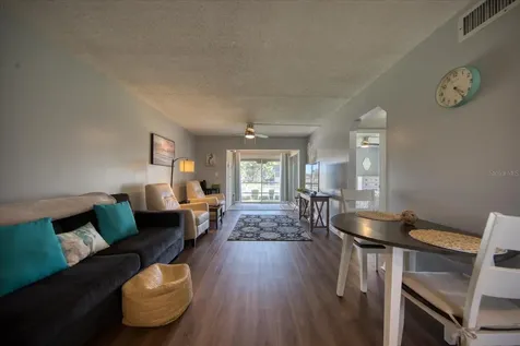 712 Cordova Greens Seminole FL 33777