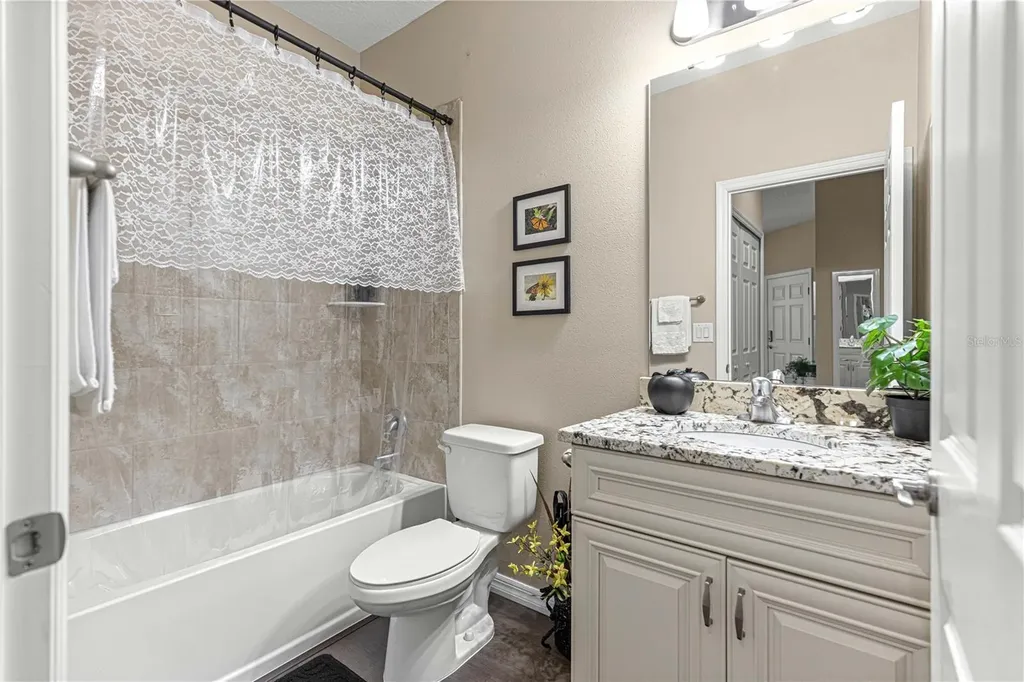 27001 White Plains Way Leesburg FL 34748