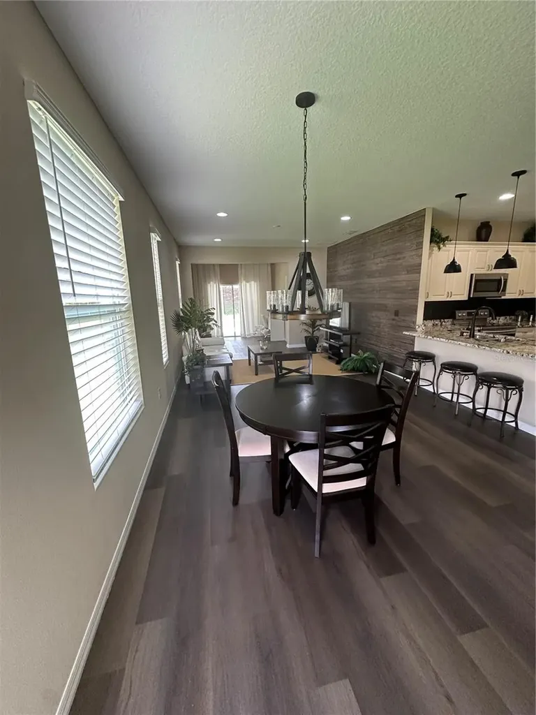 27001 White Plains Way Leesburg FL 34748