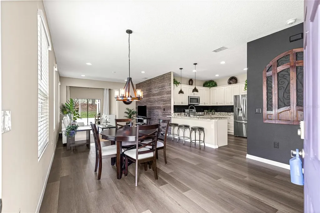 27001 White Plains Way Leesburg FL 34748