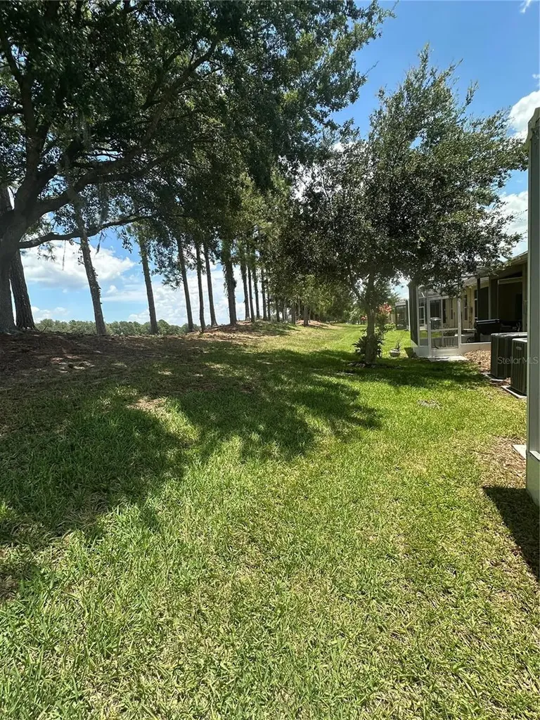 27001 White Plains Way Leesburg FL 34748