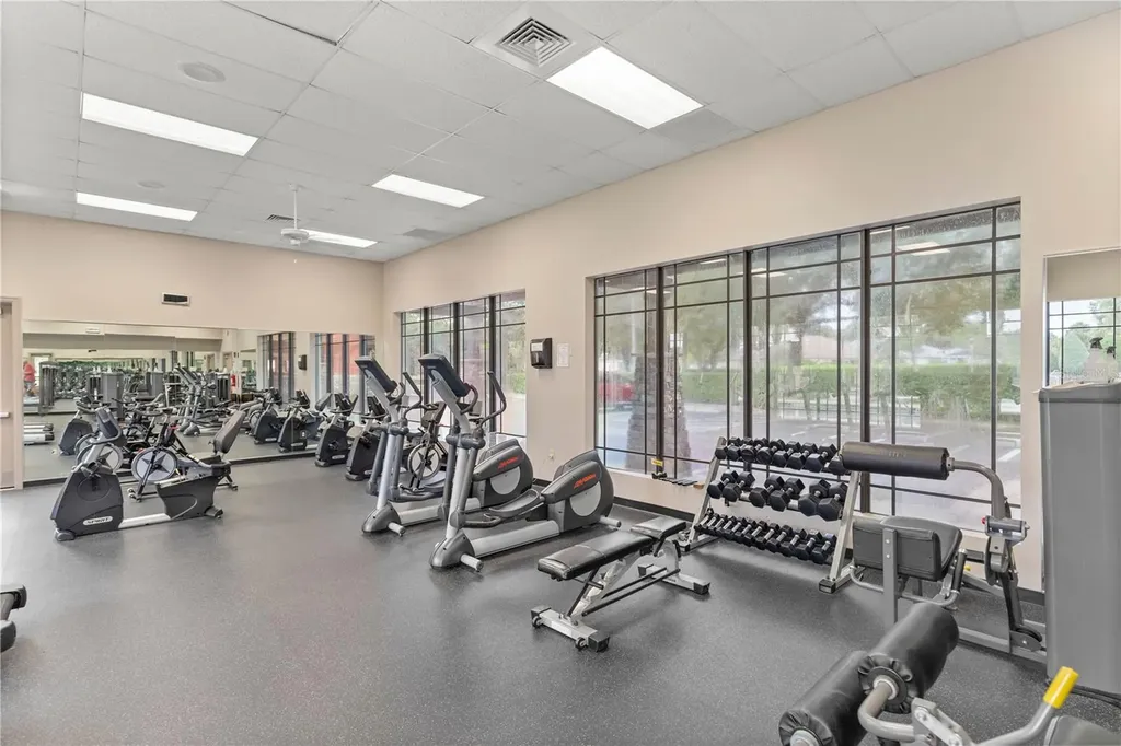 27001 White Plains Way Leesburg FL 34748