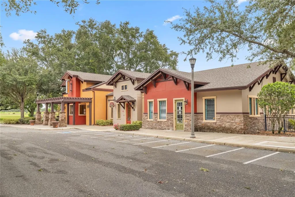 27001 White Plains Way Leesburg FL 34748