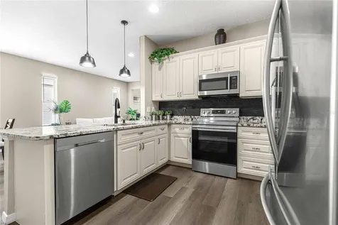27001 White Plains Way Leesburg FL 34748