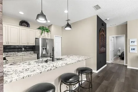 27001 White Plains Way Leesburg FL 34748
