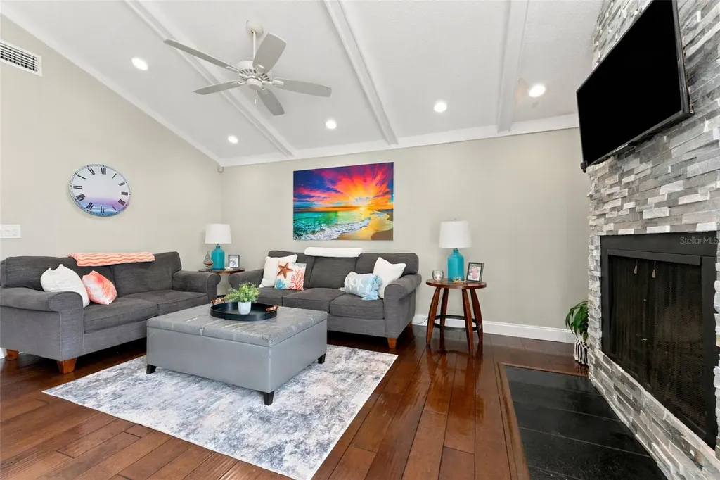 4002 Pebblestone Place Tampa FL 33624