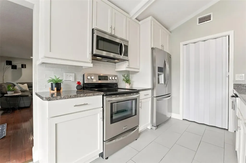 4002 Pebblestone Place Tampa FL 33624