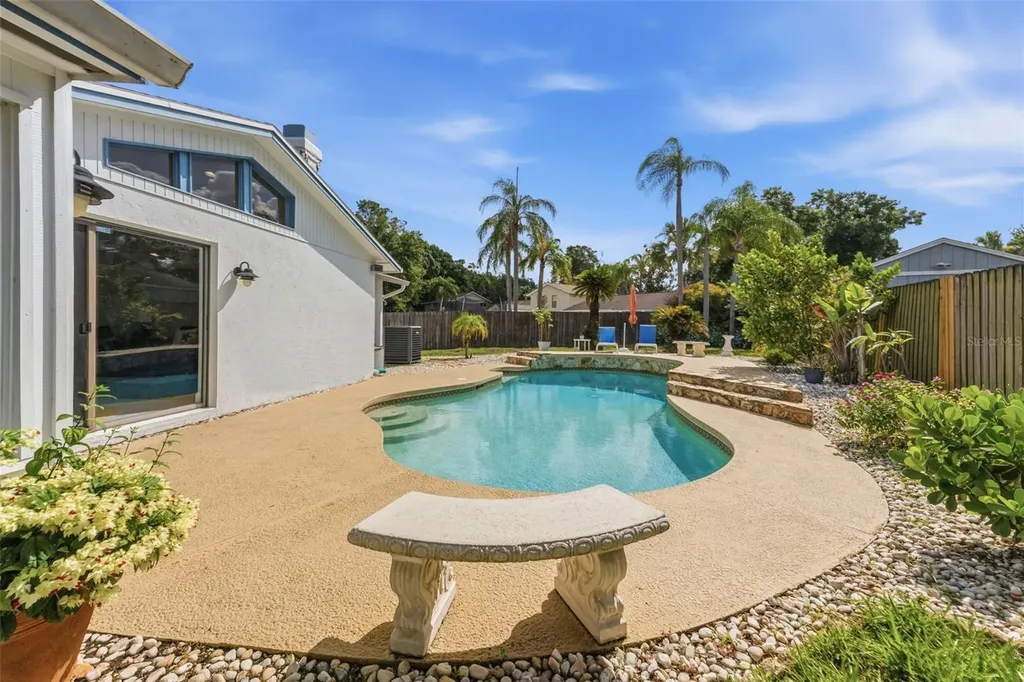 4002 Pebblestone Place Tampa FL 33624