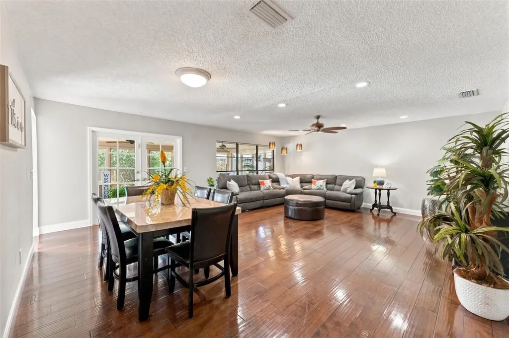 4002 Pebblestone Place Tampa FL 33624