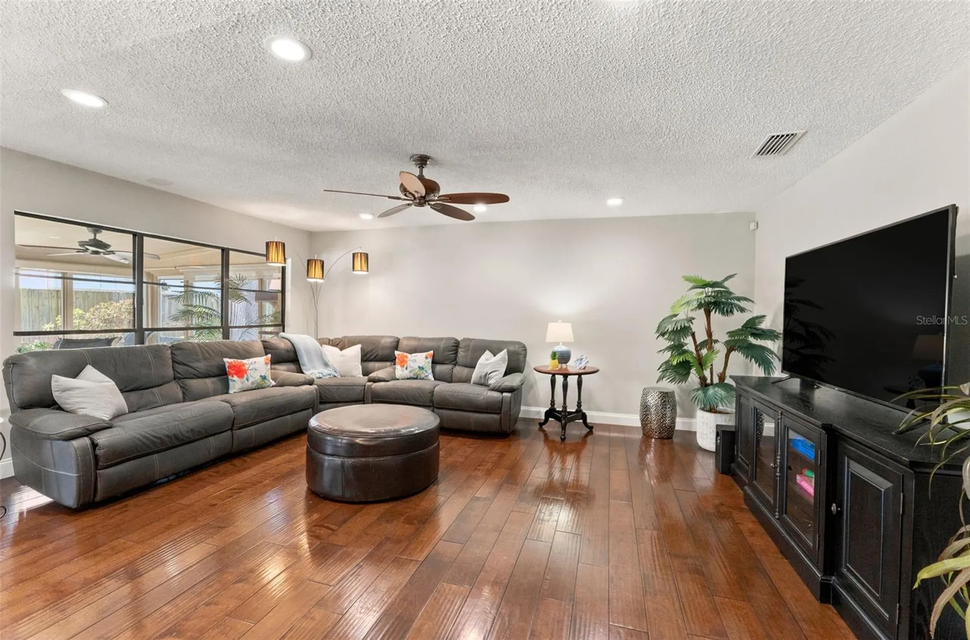 4002 Pebblestone Place Tampa FL 33624