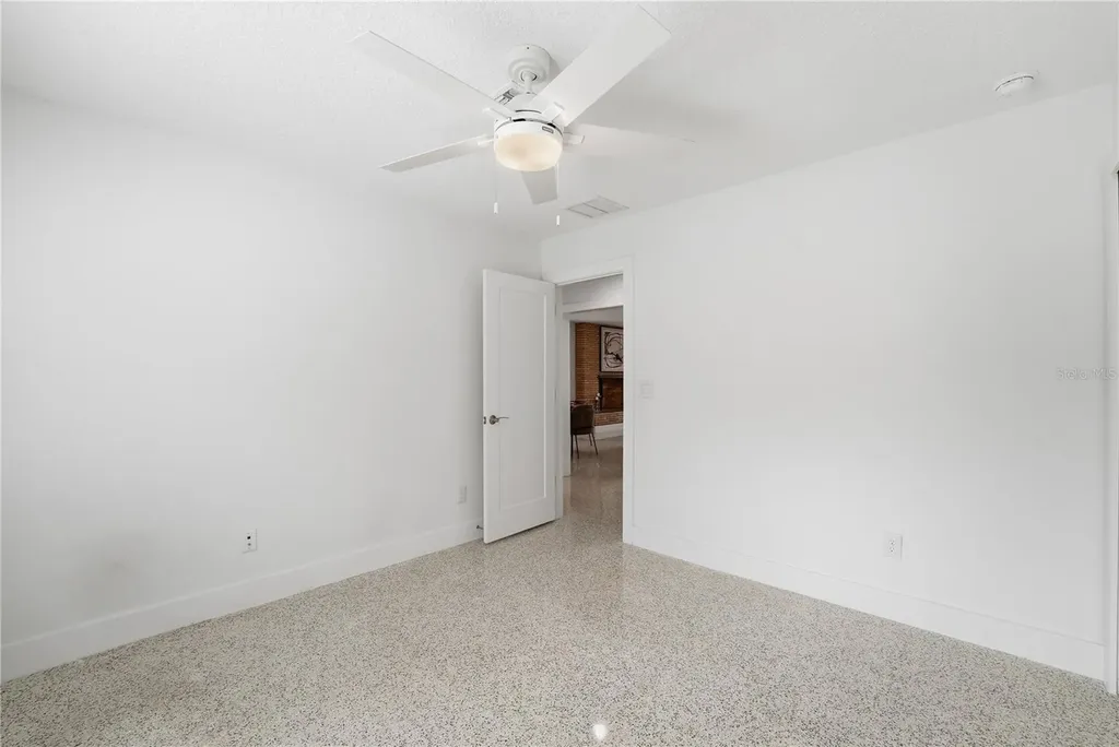424 Lakeshore Boulevard Kissimmee FL 34741
