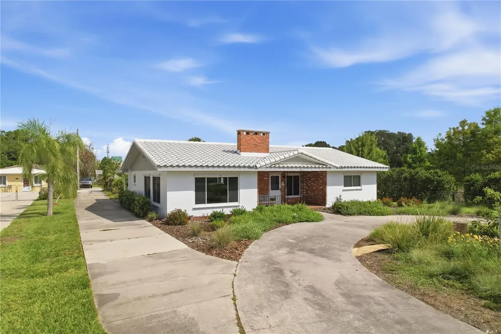 424 Lakeshore Boulevard Kissimmee FL 34741