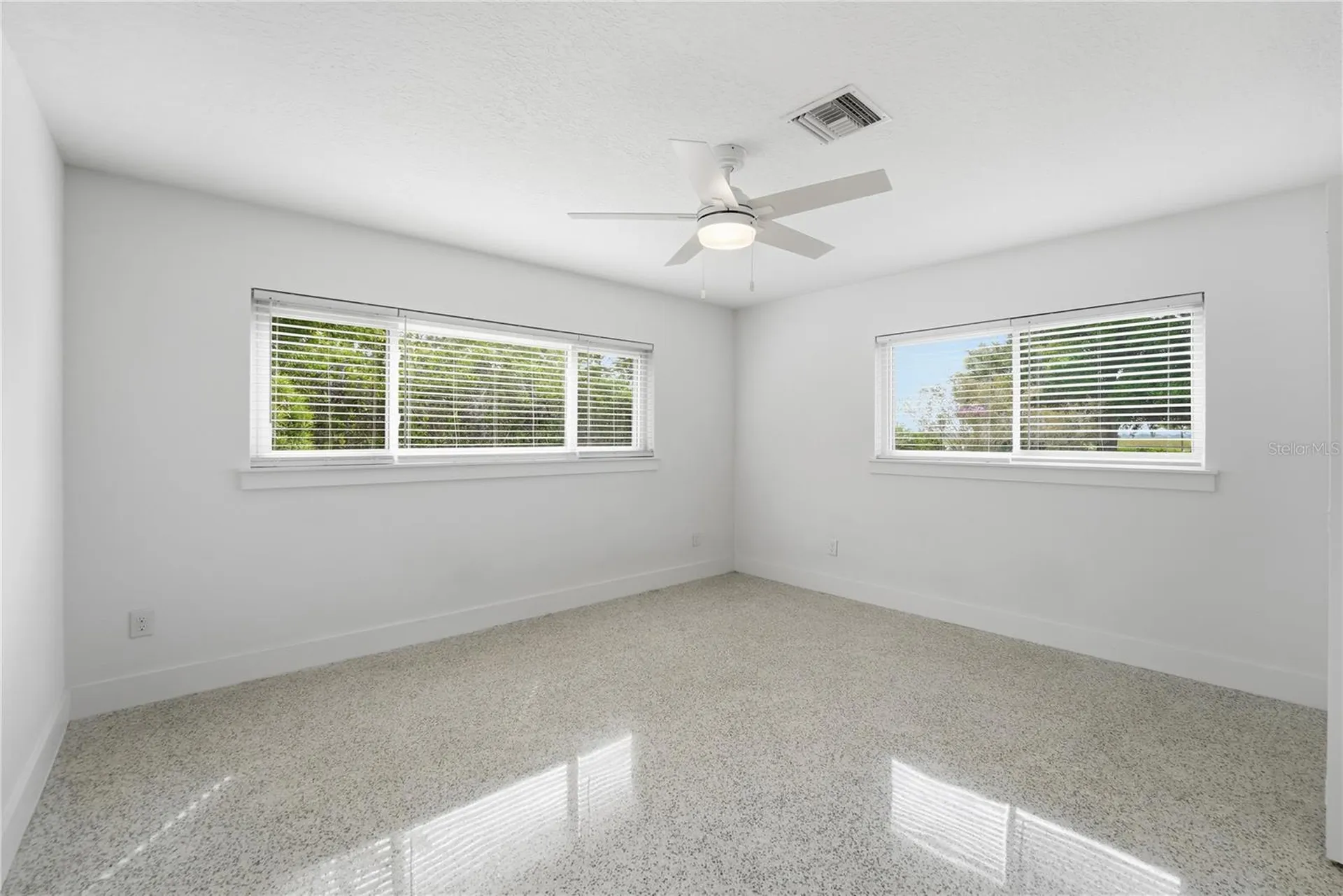 424 Lakeshore Boulevard Kissimmee FL 34741