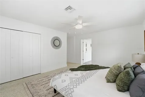 424 Lakeshore Boulevard Kissimmee FL 34741