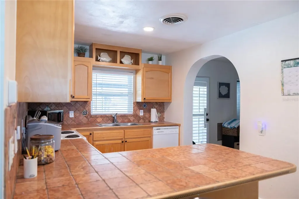 136 Maryland Avenue Palm Harbor FL 34683