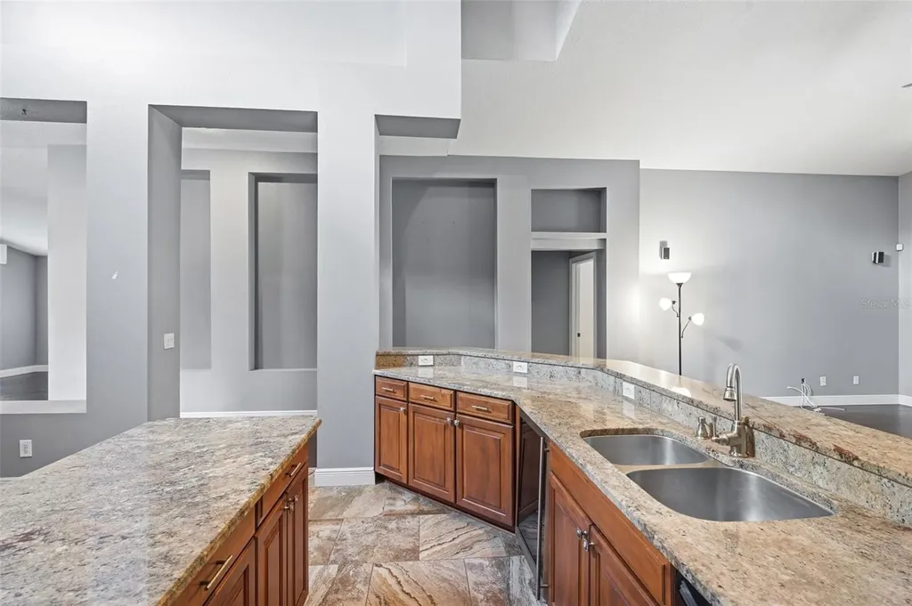8102 Kendelwick Court Tampa FL 33647