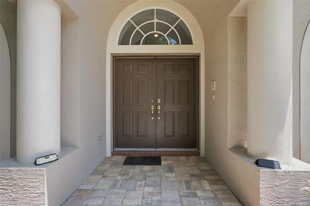 8102 Kendelwick Court Tampa FL 33647