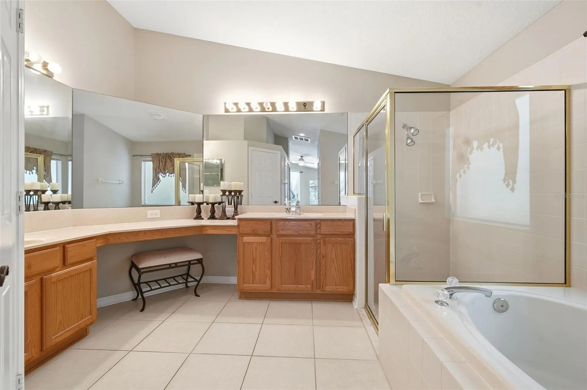 8102 Kendelwick Court Tampa FL 33647