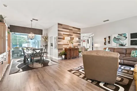 361 Lake Lenelle Drive Chuluota FL 32766