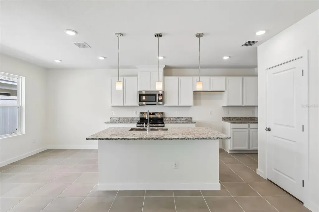 2692 Meadow Crest Drive St Cloud FL 34773