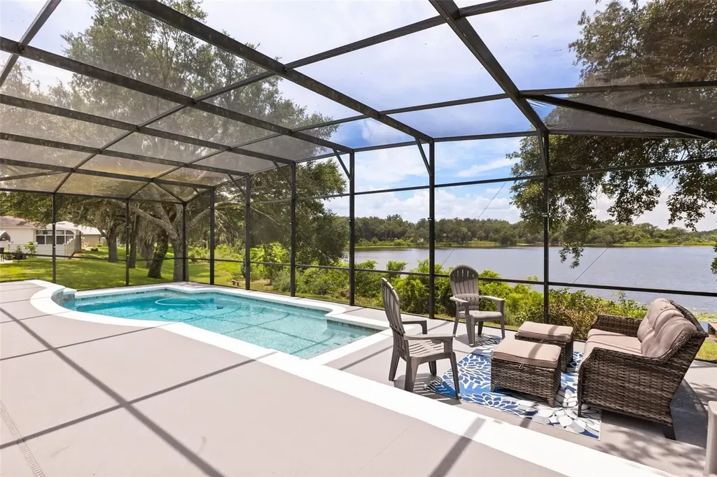 302 Lake Shepard Drive Apopka FL 32703