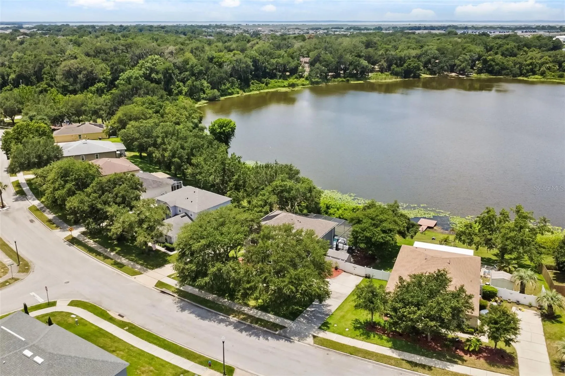 302 Lake Shepard Drive Apopka FL 32703