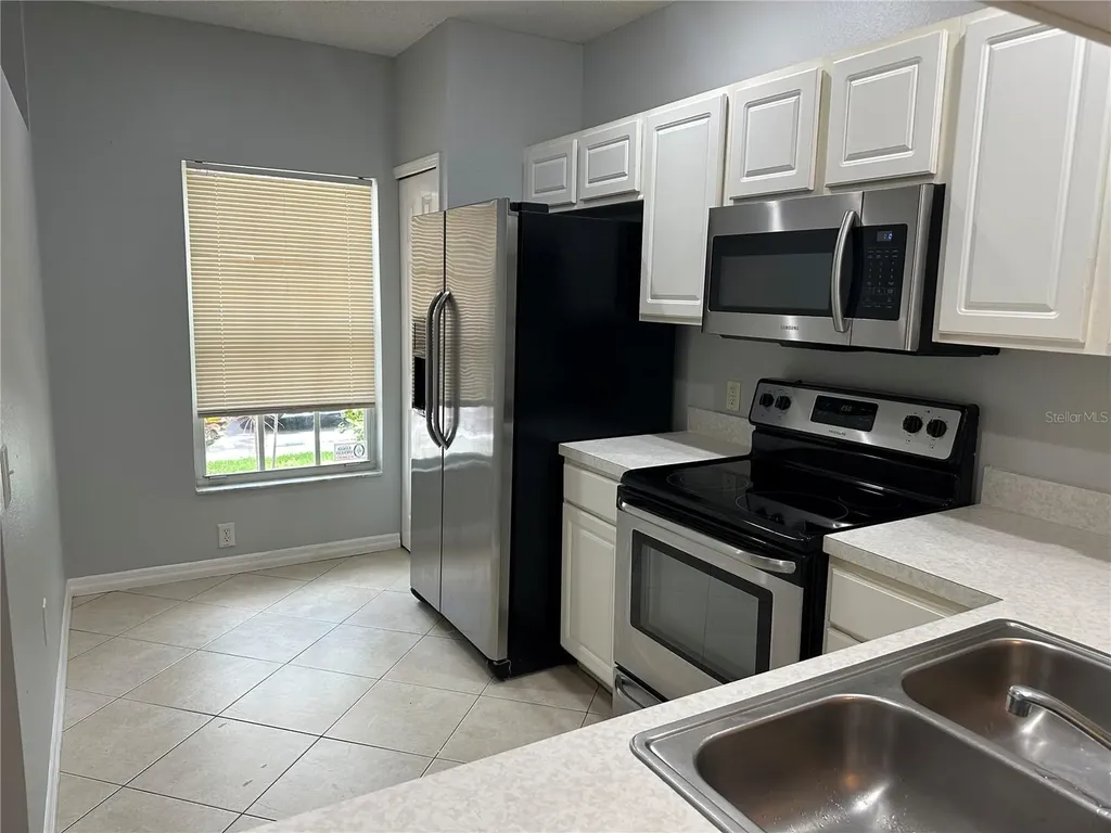8563 Hunters Key Circle Tampa FL 33647