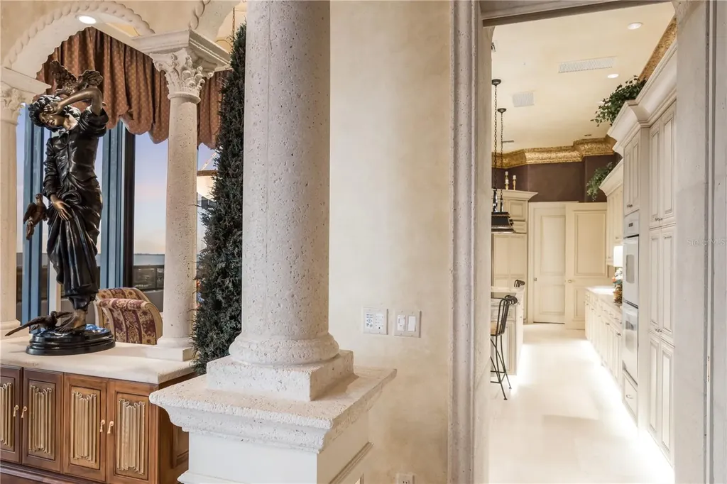 415 L Ambiance Drive Longboat Key FL 34228