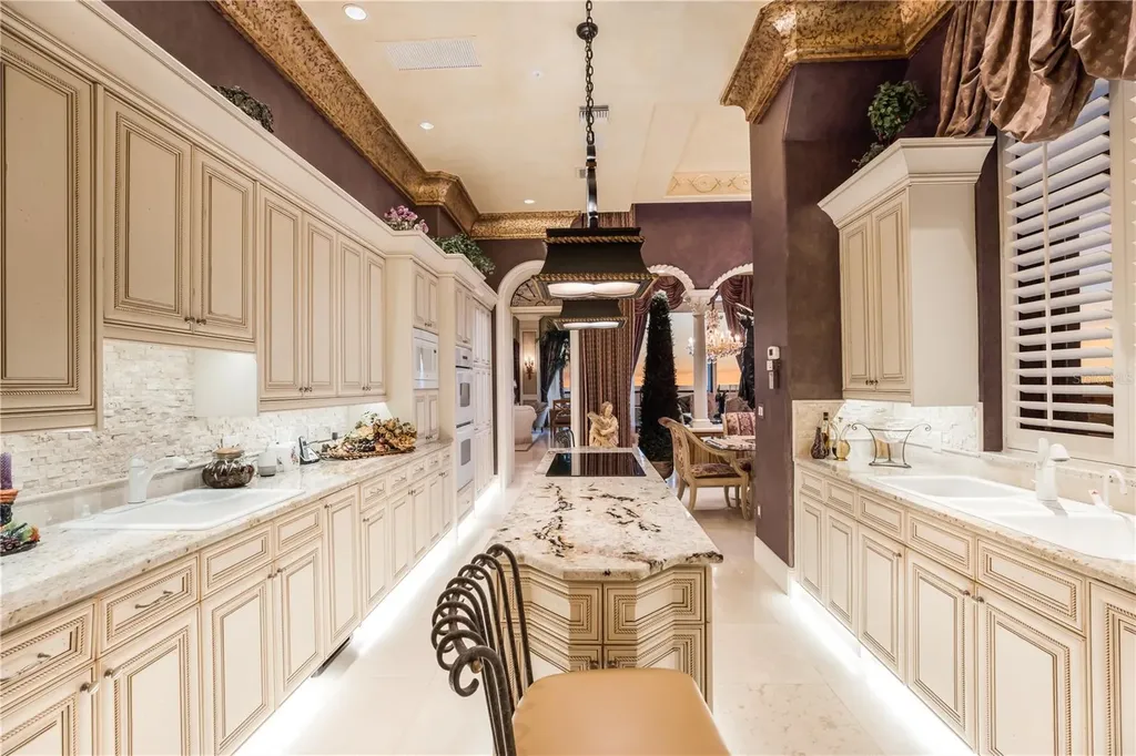 415 L Ambiance Drive Longboat Key FL 34228