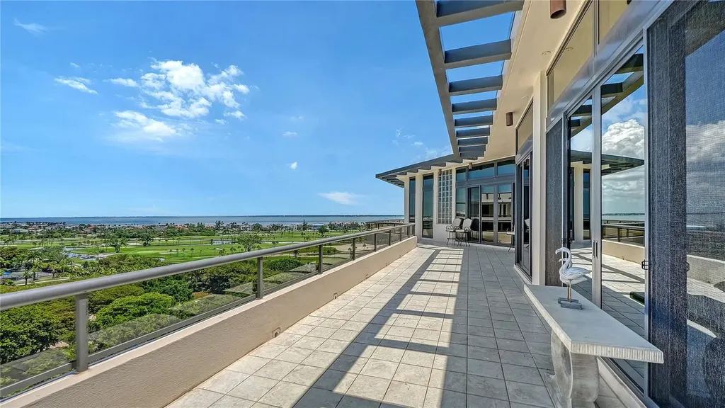 415 L Ambiance Drive Longboat Key FL 34228