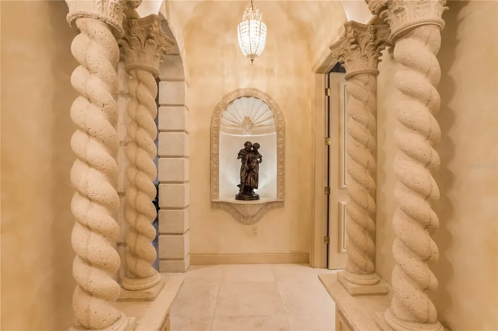 415 L Ambiance Drive Longboat Key FL 34228