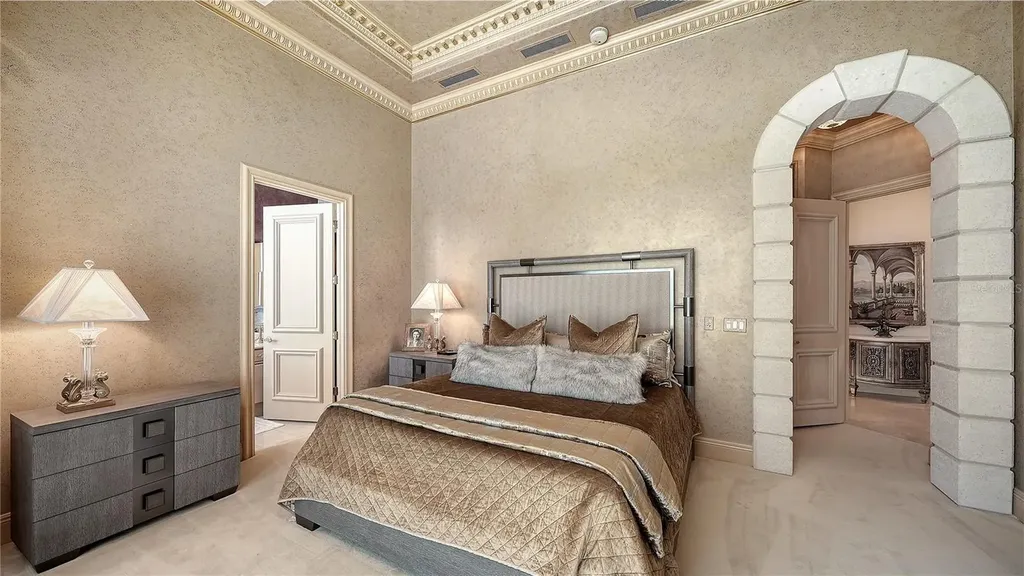 415 L Ambiance Drive Longboat Key FL 34228