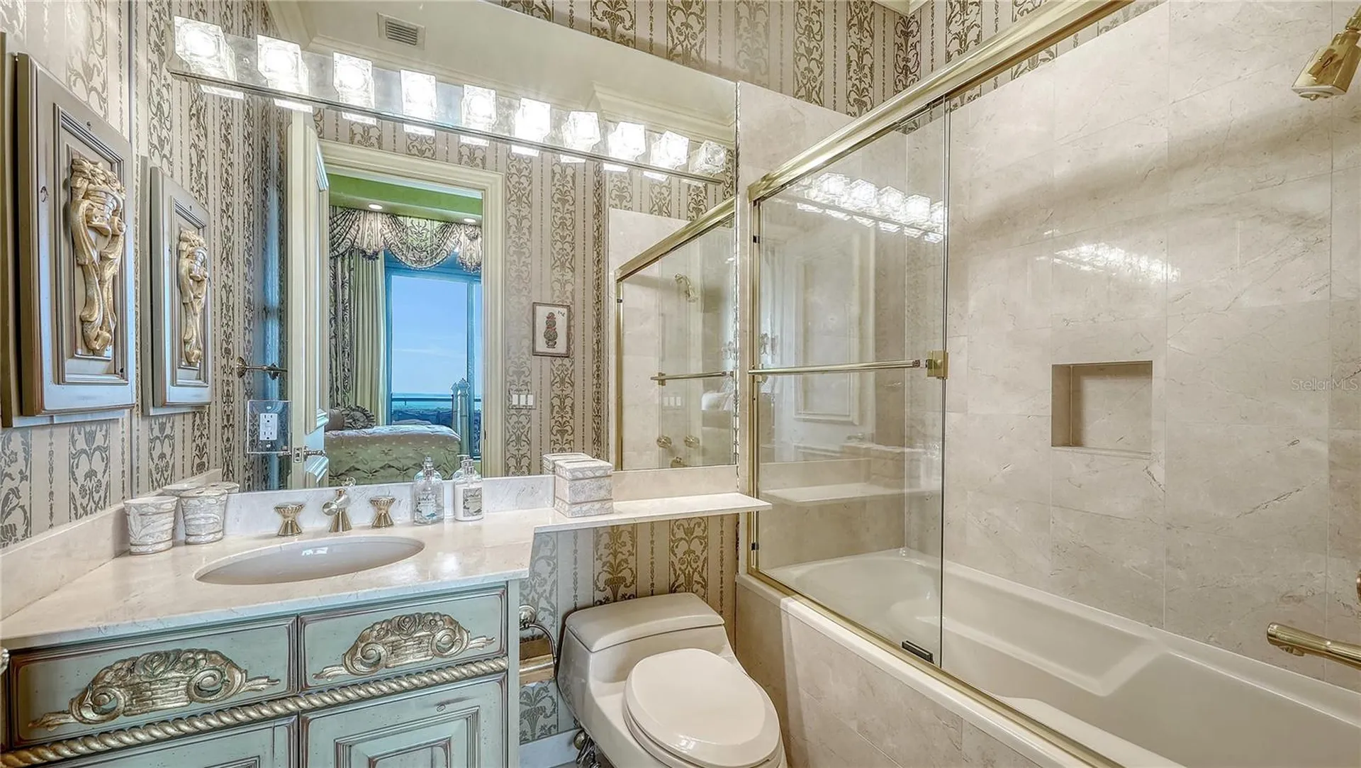 415 L Ambiance Drive Longboat Key FL 34228