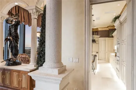 415 L Ambiance Drive Longboat Key FL 34228