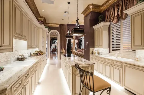415 L Ambiance Drive Longboat Key FL 34228