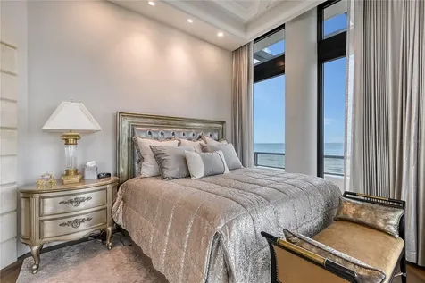 415 L Ambiance Drive Longboat Key FL 34228