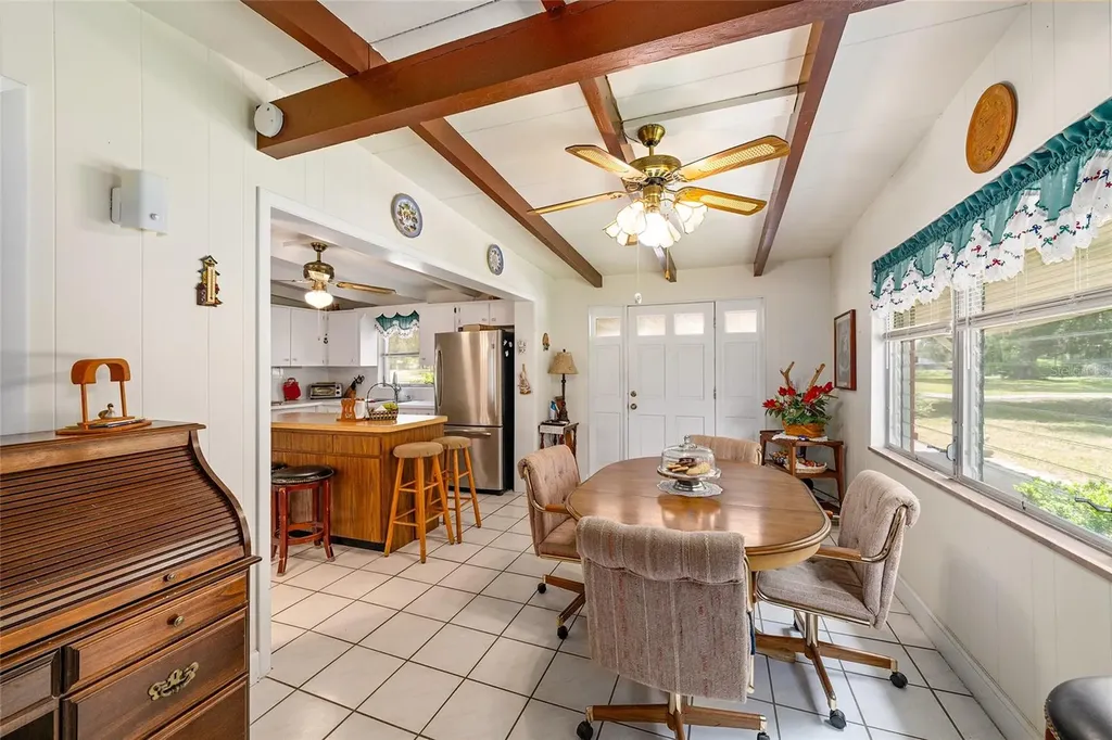 2345 Cr 453 Lake Panasoffkee FL 33538