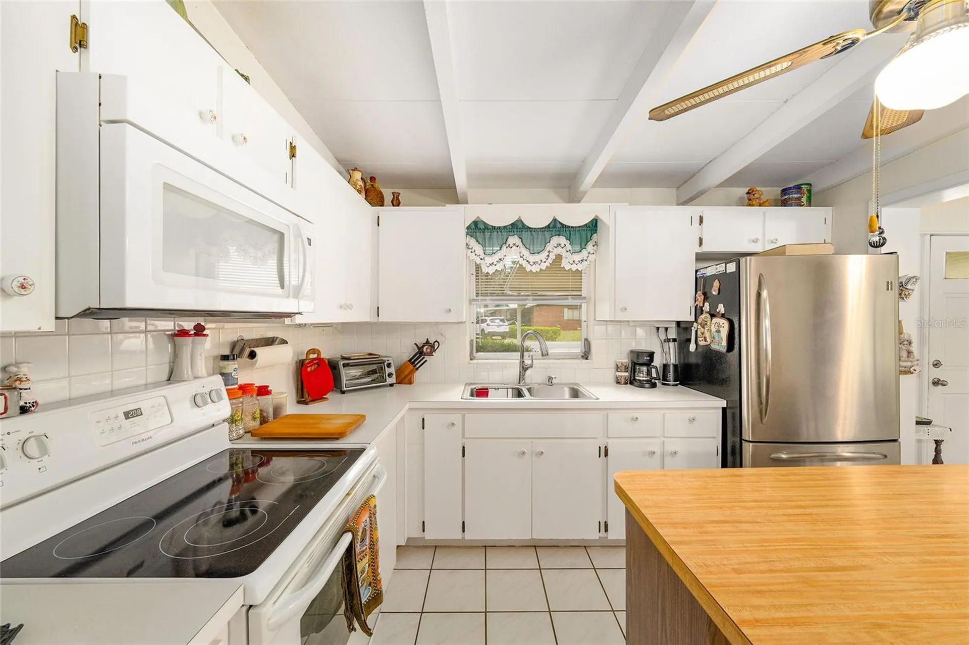 2345 Cr 453 Lake Panasoffkee FL 33538