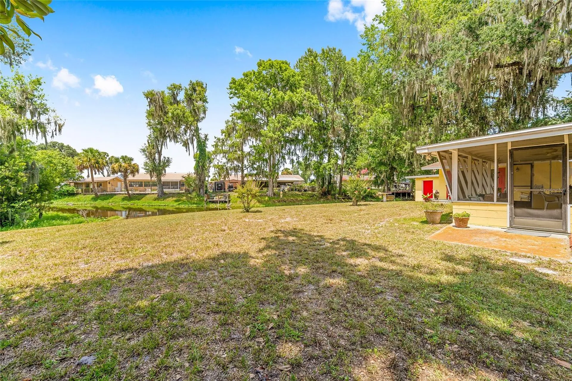 2345 Cr 453 Lake Panasoffkee FL 33538