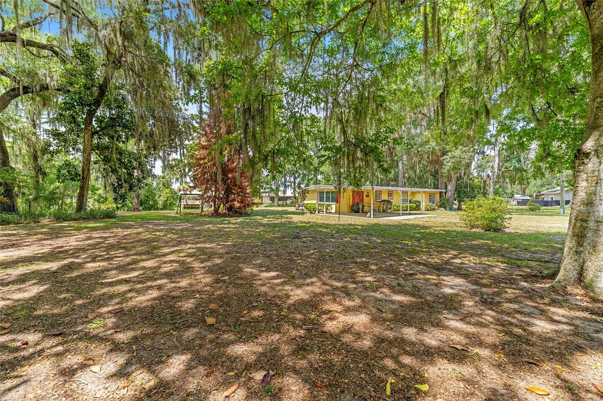 2345 Cr 453 Lake Panasoffkee FL 33538
